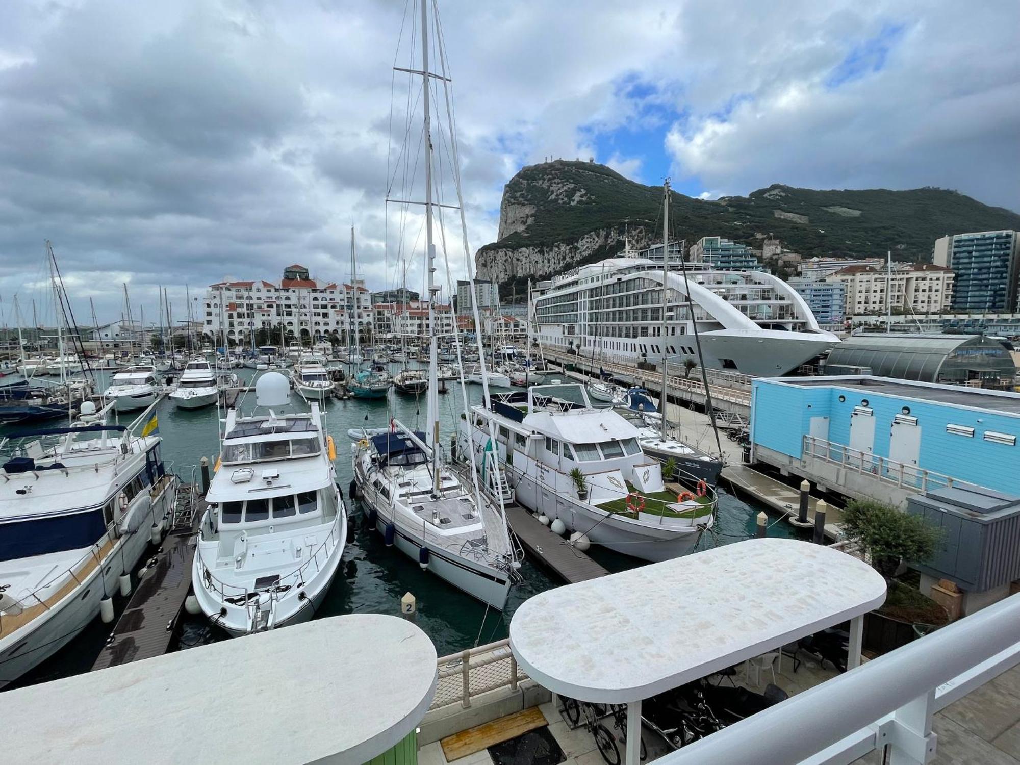 Deluxe Marina View Seafront Gibraltar Stay Eksteriør billede