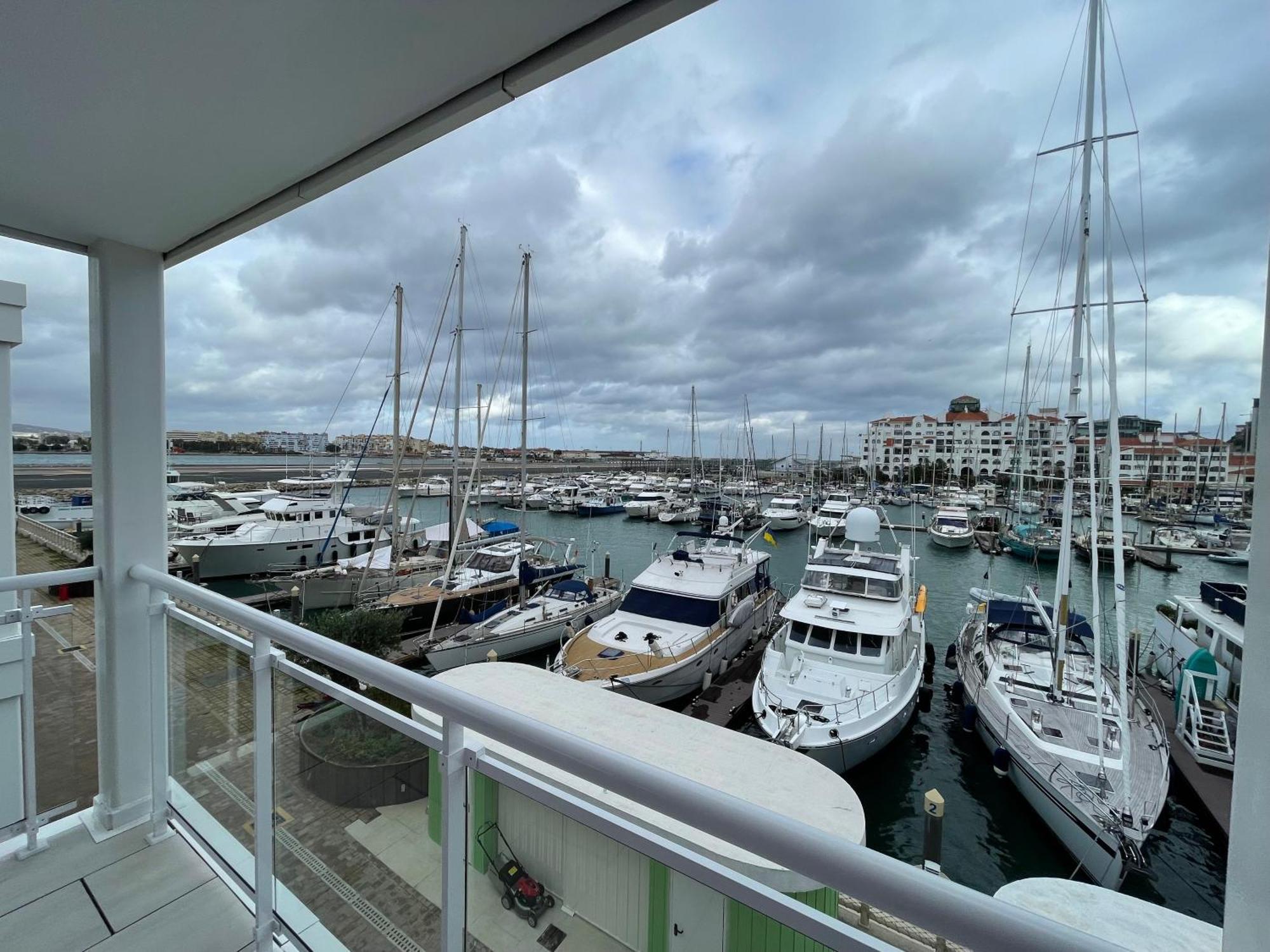 Deluxe Marina View Seafront Gibraltar Stay Eksteriør billede