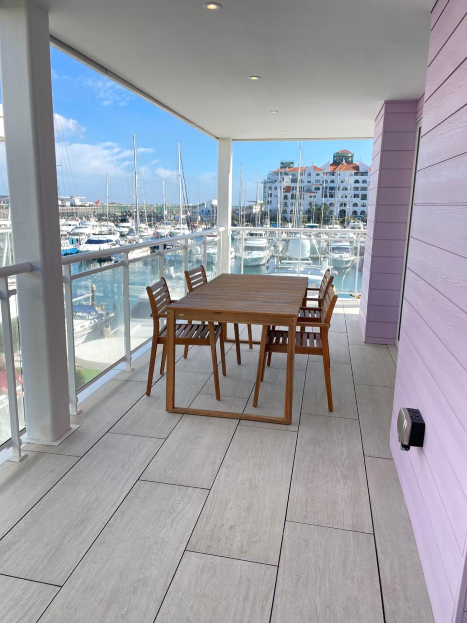 Deluxe Marina View Seafront Gibraltar Stay Eksteriør billede